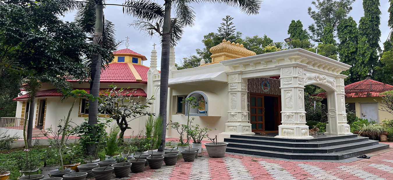 Aruloudhayam Ashram landscape